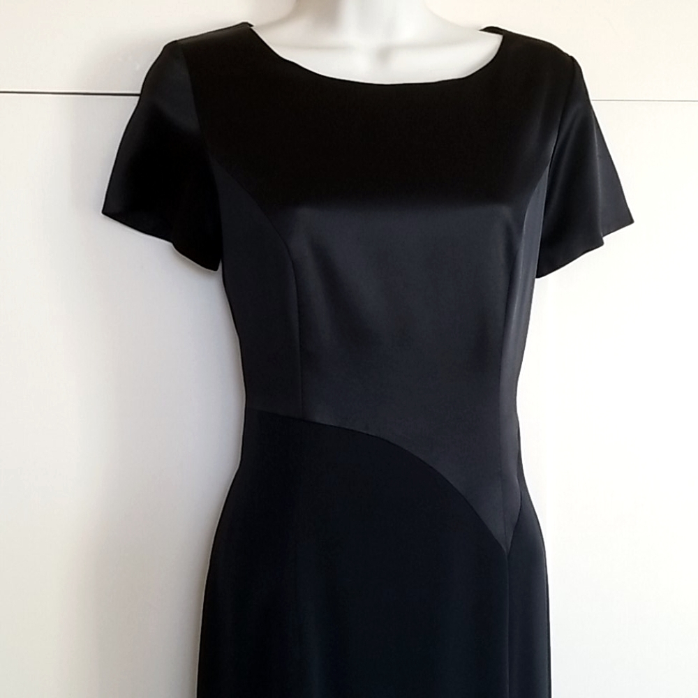 Stunning Black Kenar Long Gown sz 6